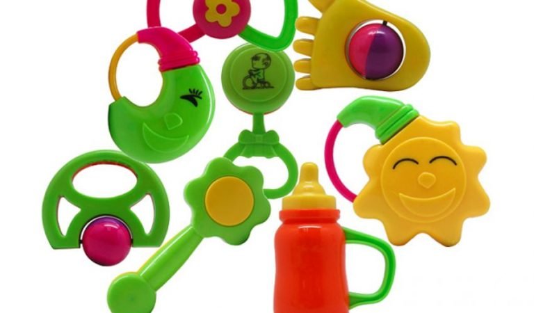 Why do Baby Toys have Vivid Colors? Colored Rattles and Cute Toys